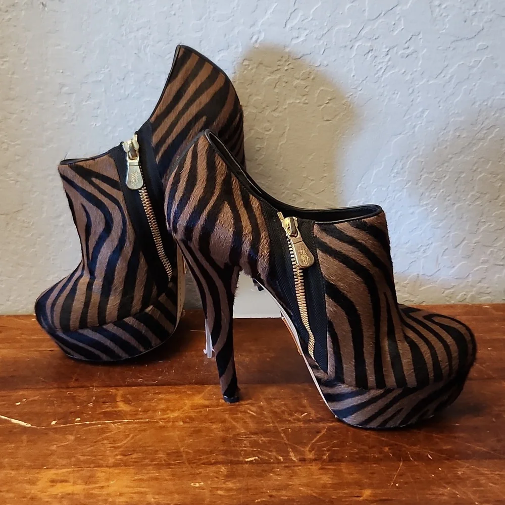 ALEJANDRO INGELMO Platform Zebra Animal Print Pony Hair Heels Bootie 38